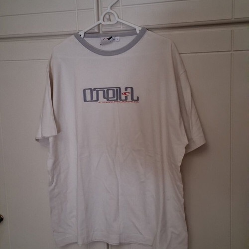 O'neill vintage white t-shirt with grey logo and collar XL like new