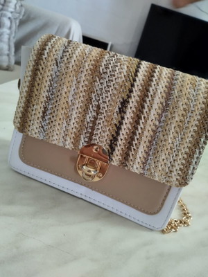 Shoulder bag like new, white and beige