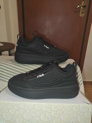 Fila Superbubble αθλητικά παπούτσια καινούργια, μαύρα, μέγεθος 39