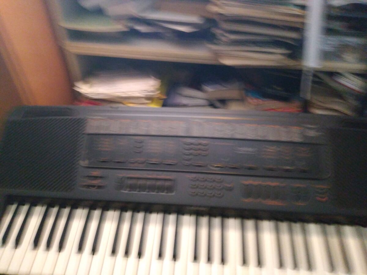 Casio CTK-1000 synthesizer keyboard… - € 100,00 - Vendora.cy