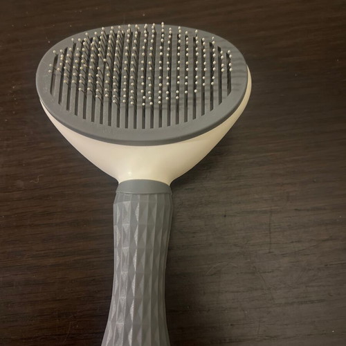 Self-Cleaning Pet Brush like new for dogs and cats