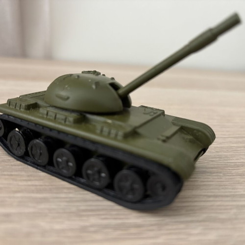 Soviet Military Equipment new, 1990 USSR, tank 20% complete
