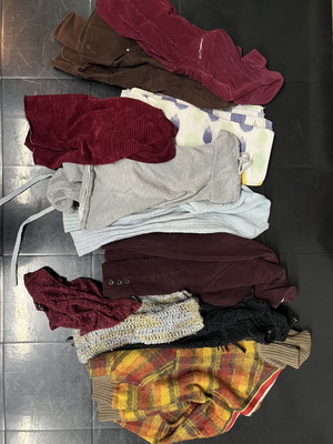 Clothing bundle, assorted women's wear