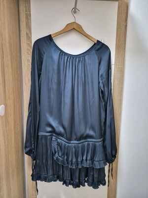 Dress women's size M like new