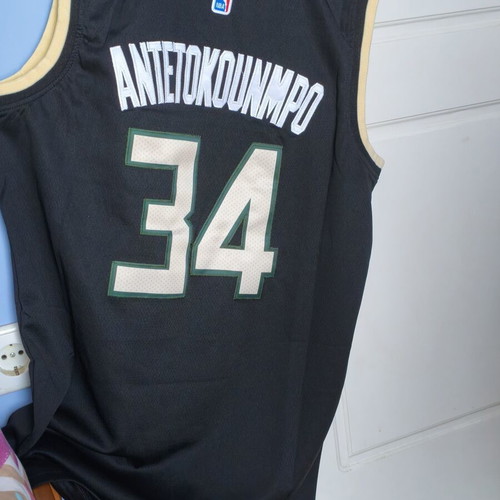 Milwaukee Bucks Swingman Edition Giannis 2020 Jersey new