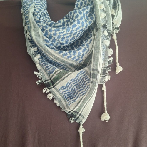 Palestinian-style scarf new, 1.55m x 1.55m, white and blue