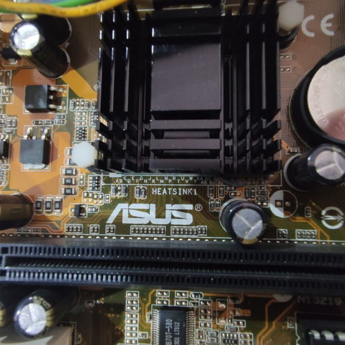 Asus Motherboard P5VD2-VM like new with Intel Dual E2140 1.60GHz and 1GB Ram DDR2