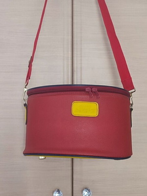 Toiletry bag with mirror red, like new