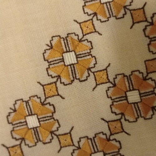 Handmade antique embroidered tablecloth with 1 napkin
