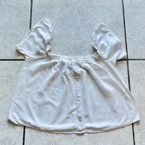 Short white blouse size M excellent condition