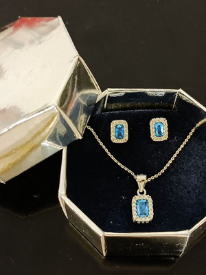 Ασημένιο σετ κολιέ και σκουλαρίκια με aqua marine πέτρα, κατόπιν παραγγελίας