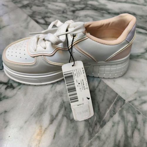 Fairy sneakers new, white with pink details, size 36