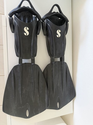 Scubapro Seawing Nova diving fins, small, black