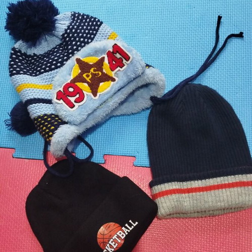 Boys' hats used, set of 3 for ages 3 to 7