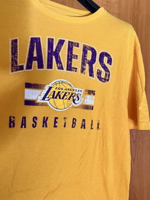 Lakers basketball shirt authentic like new from Miami