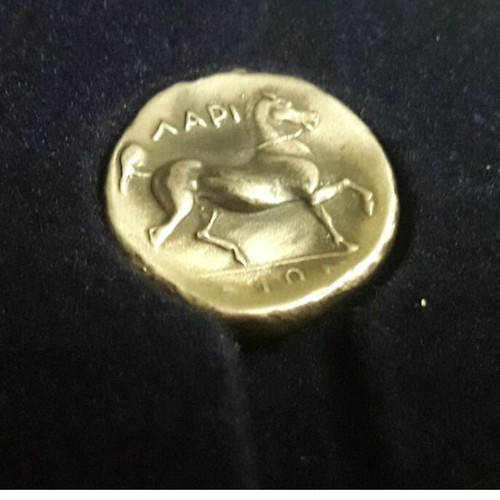 Velvet case with 9.25 silver coin from 1st International Collectibles Exhibition Larissa