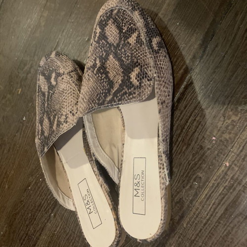 Mules Marks & Spencer croco design size 36-36.5 like new