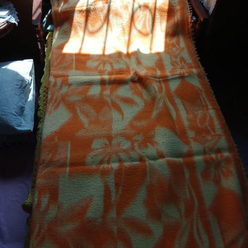 Blanket used, with flowers, good condition