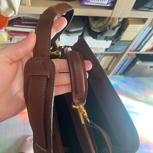 Realme leather shoulder bag vintage like new, black and brown