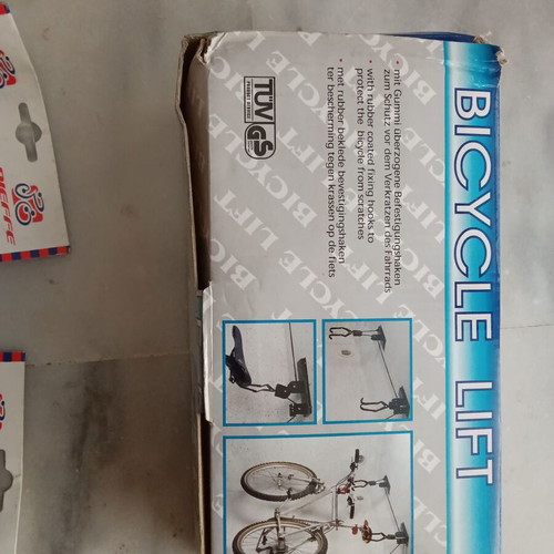 Bicycle hanging base and hook like new
