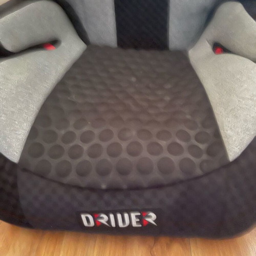 Child car seat 3 growth stages like new