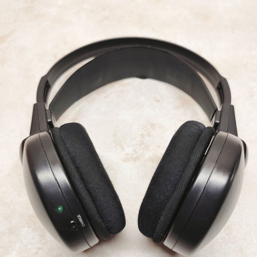 Philips SBC HC075 Wireless Headphones like new Full Set