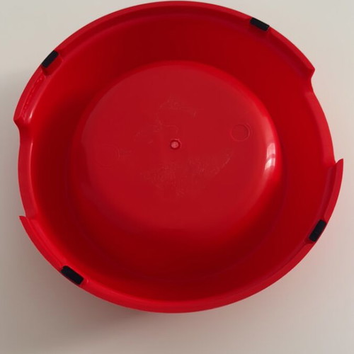 Plastic pet bowl with non-slip base, 17.5x6.5 cm