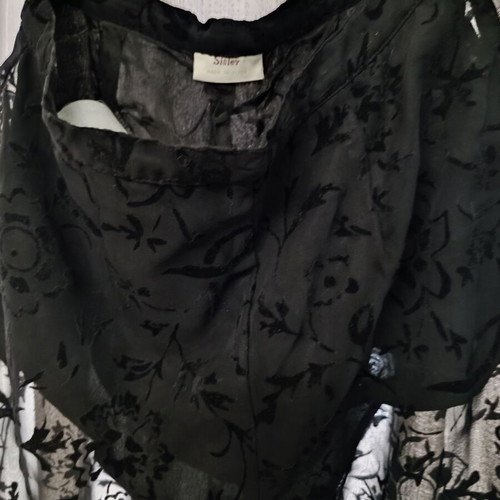 Sisley Lace Pants black like new with inner lining