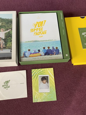 BTS 2017 Summer Package used, missing fan and small round stickers