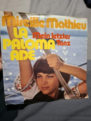 45 rpm record Mireille Mathieu 1973 used with double cover