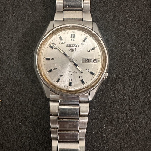 Seiko 5 vintage 70s automatic wristwatch used, silver
