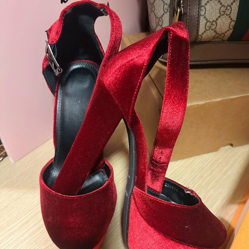 Migato pumps used, size 37, burgundy velvet