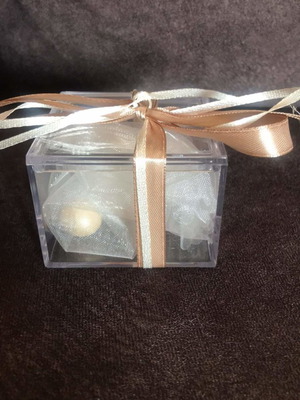 Wedding bomboniere new, plexiglass box, 50 pieces with sugared almonds
