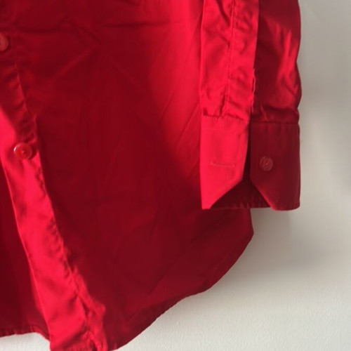 Red long-sleeve shirt like new, size M