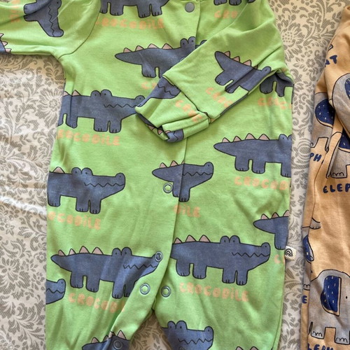 Set of 4 baby boy bodysuits up to 3M like new