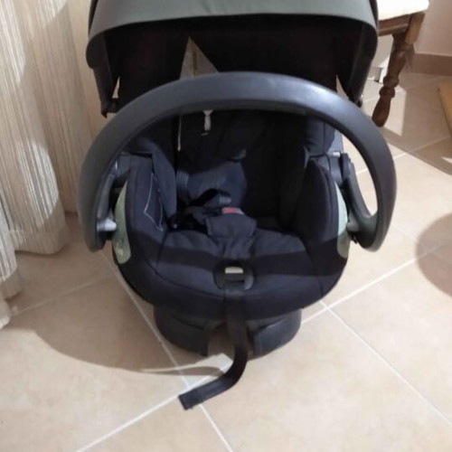 Stokke stroller with scooter, cup holder, umbrella and car seat