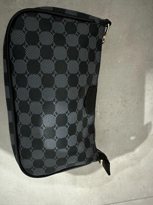 Women's shoulder bag used, black and gray