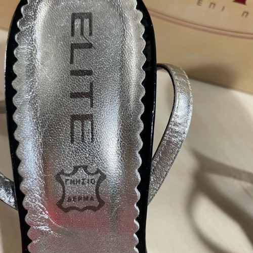 Elite black leather sandals with strass detail like new, size 38