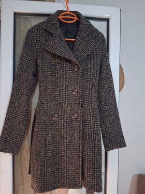 Women's tailored coat with waist belt, brown and black