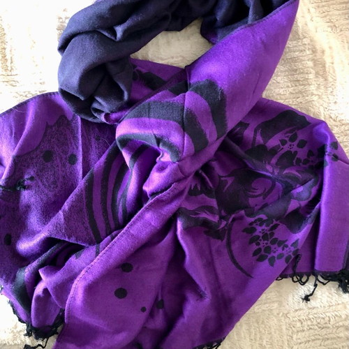 Pashmina purple with flower like new, 70% pashmina 30% silk