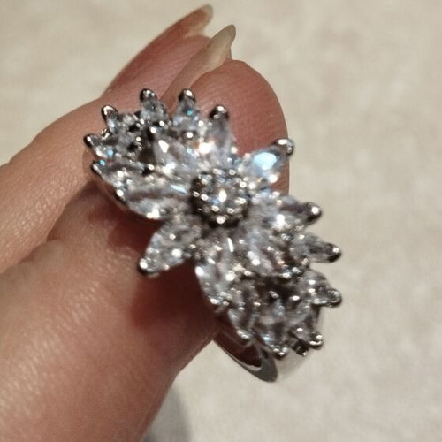 Zircon stone ring Elegance silver, like new