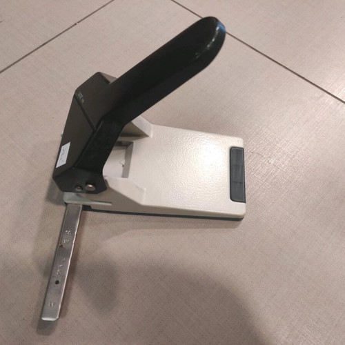 Leitz 5180 hole punch used with counter and 50-page capacity