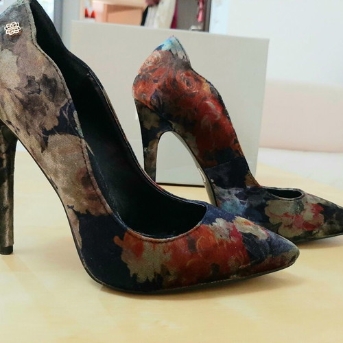 Migato blue velvet pumps new size 37