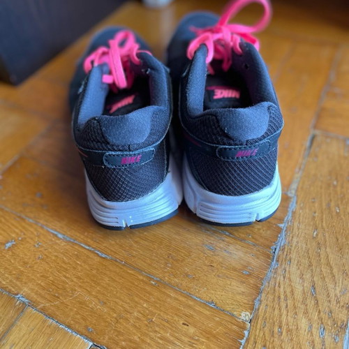 Nike Revolution 2 athletic shoes used, size 37.5
