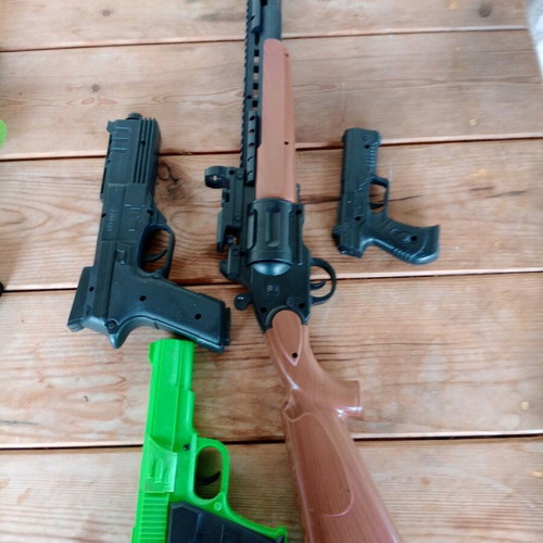 Toy guns used, various functional
