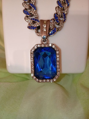 Hip-hop necklace with large blue crystal