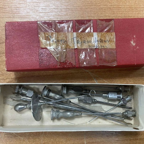 Medical puncture trocars used from 1954