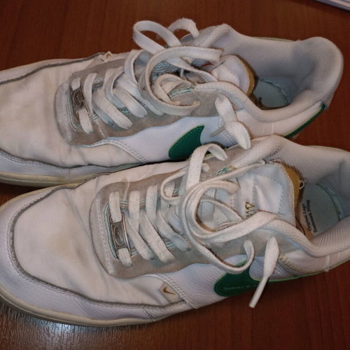 Nike low athletic shoes used, size 43, white with leather