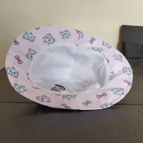 Children's fabric hat like new, size 9-12