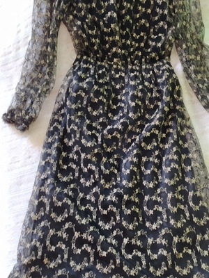 Vintage lace ensemble skirt and blouse like new, size 40